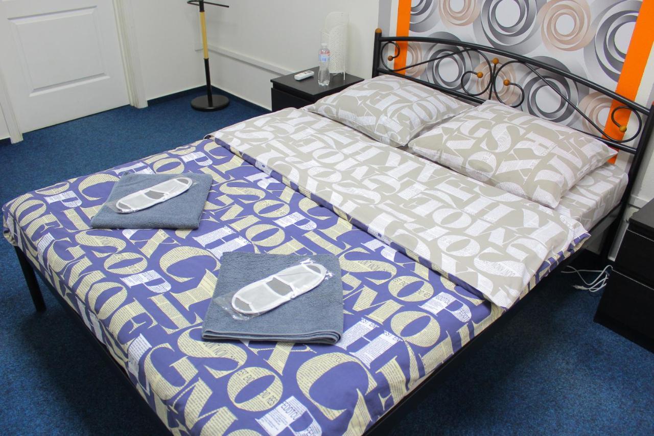 Uneed Rooms Podil Kiev Bagian luar foto